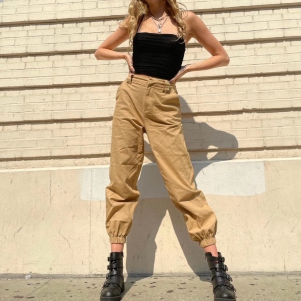 I.AM.GIA Cobain Cargo Jogger Pant In Tan